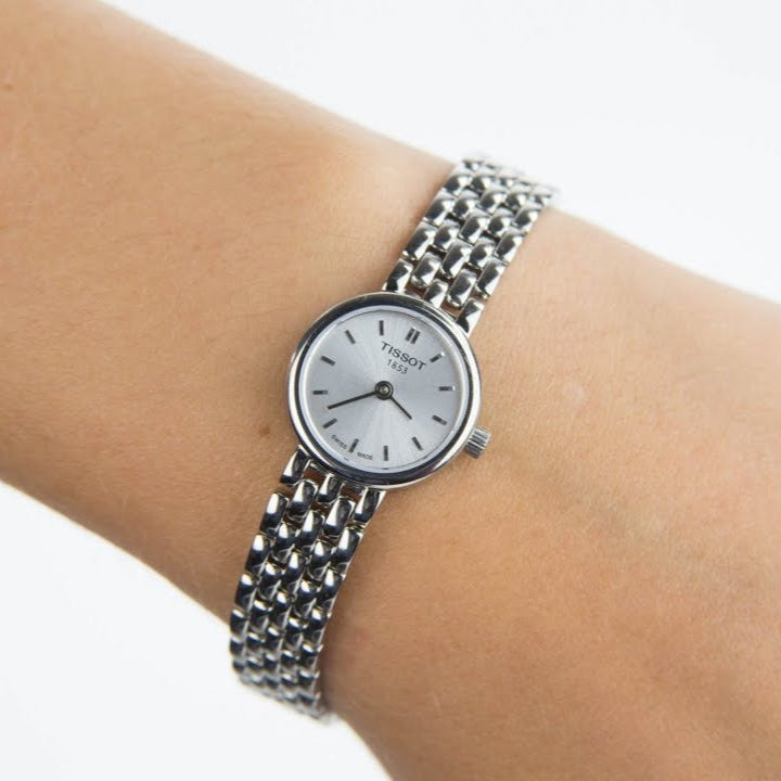 Relógio Tissot Lovely Round 19.5mm T058.009.11.031.00