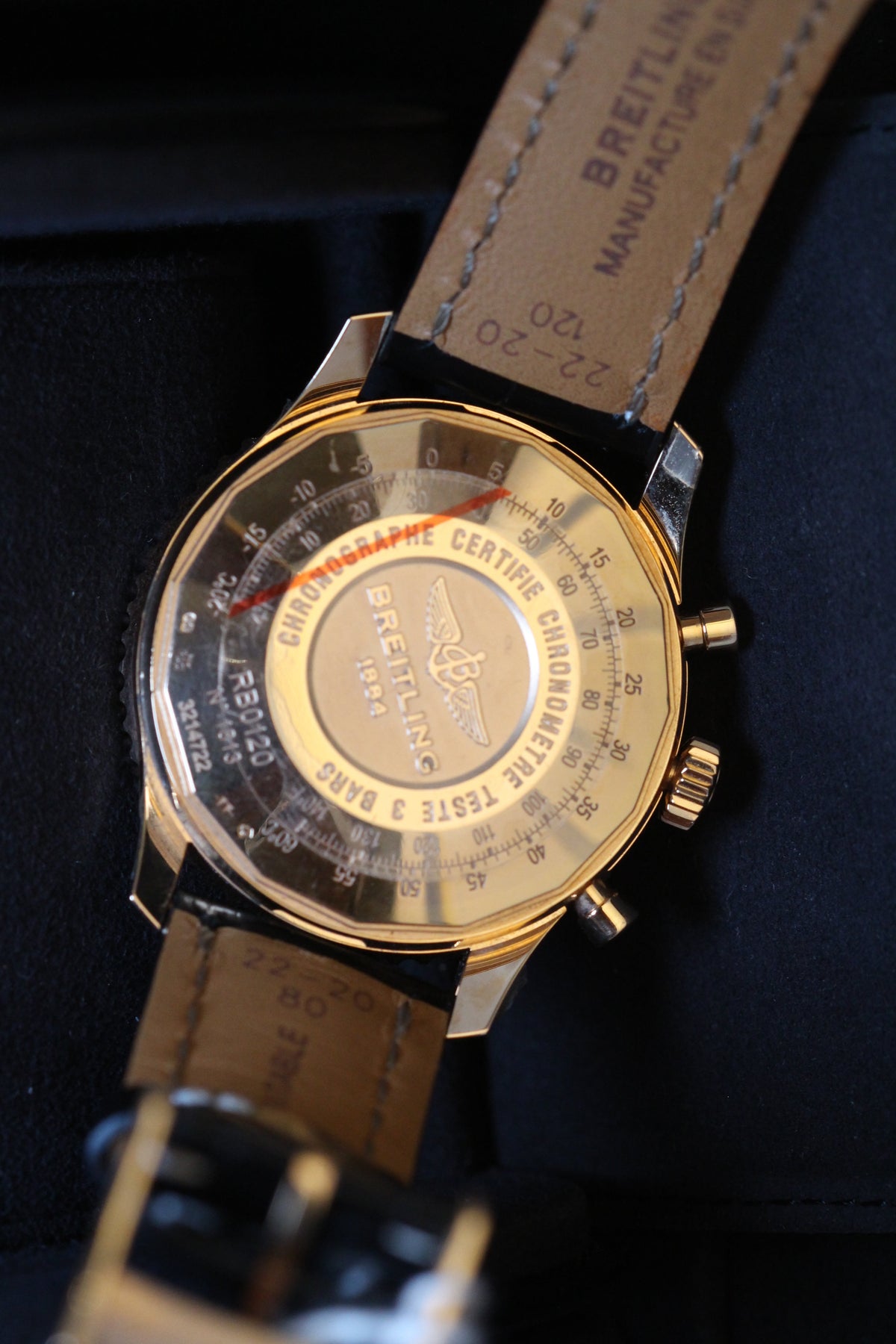 Relógio pulso em ouro Breitling Navitimer refª RB0120