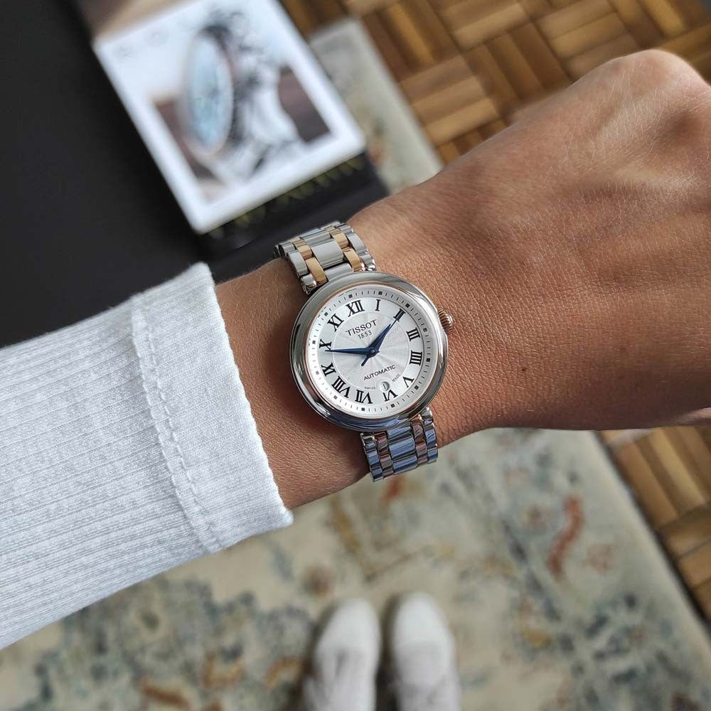 Relógio Tissot® Bellissima 29mm T126.207.22.013.00 Rosa