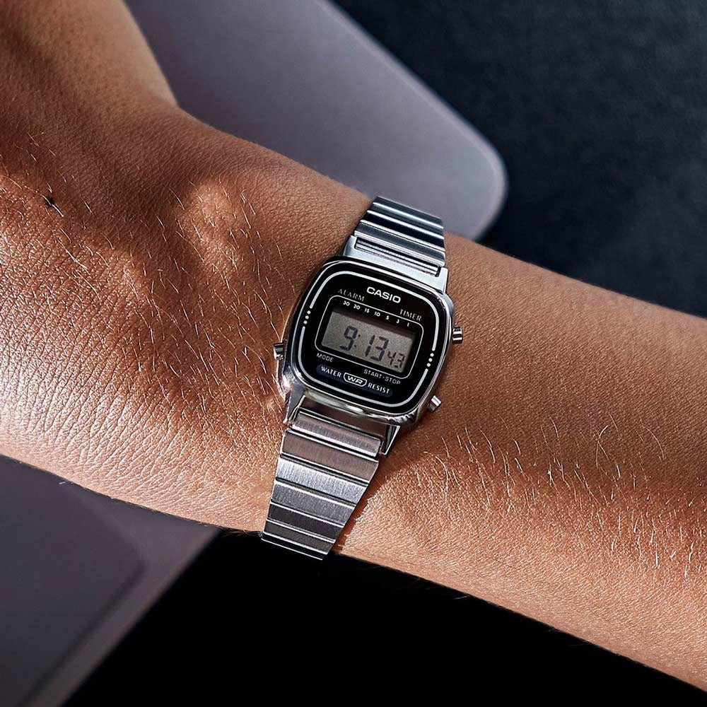 Relógio Casio Digital LA670WEA~1EF