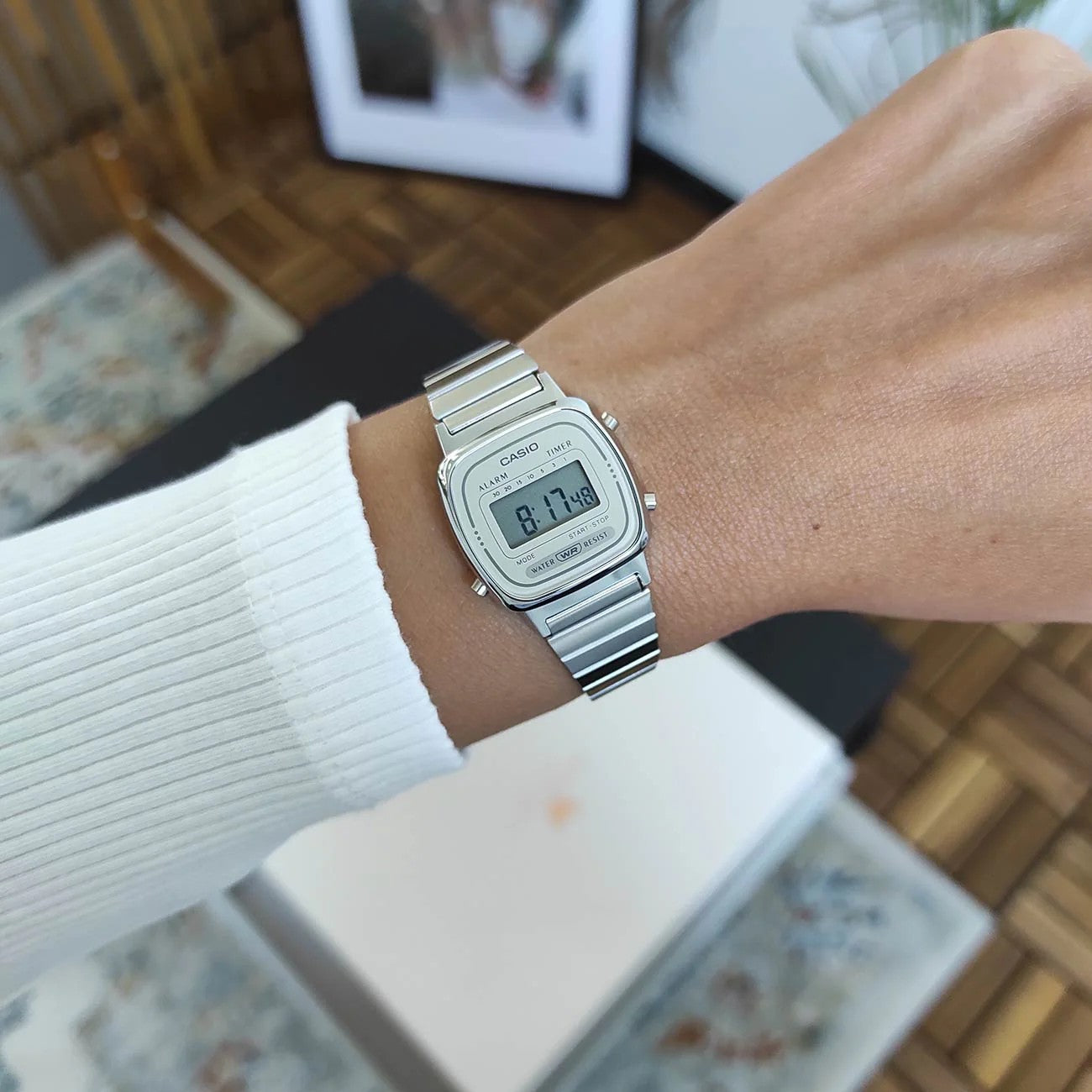 Relógio Casio Digital LA670WEA-8AEF